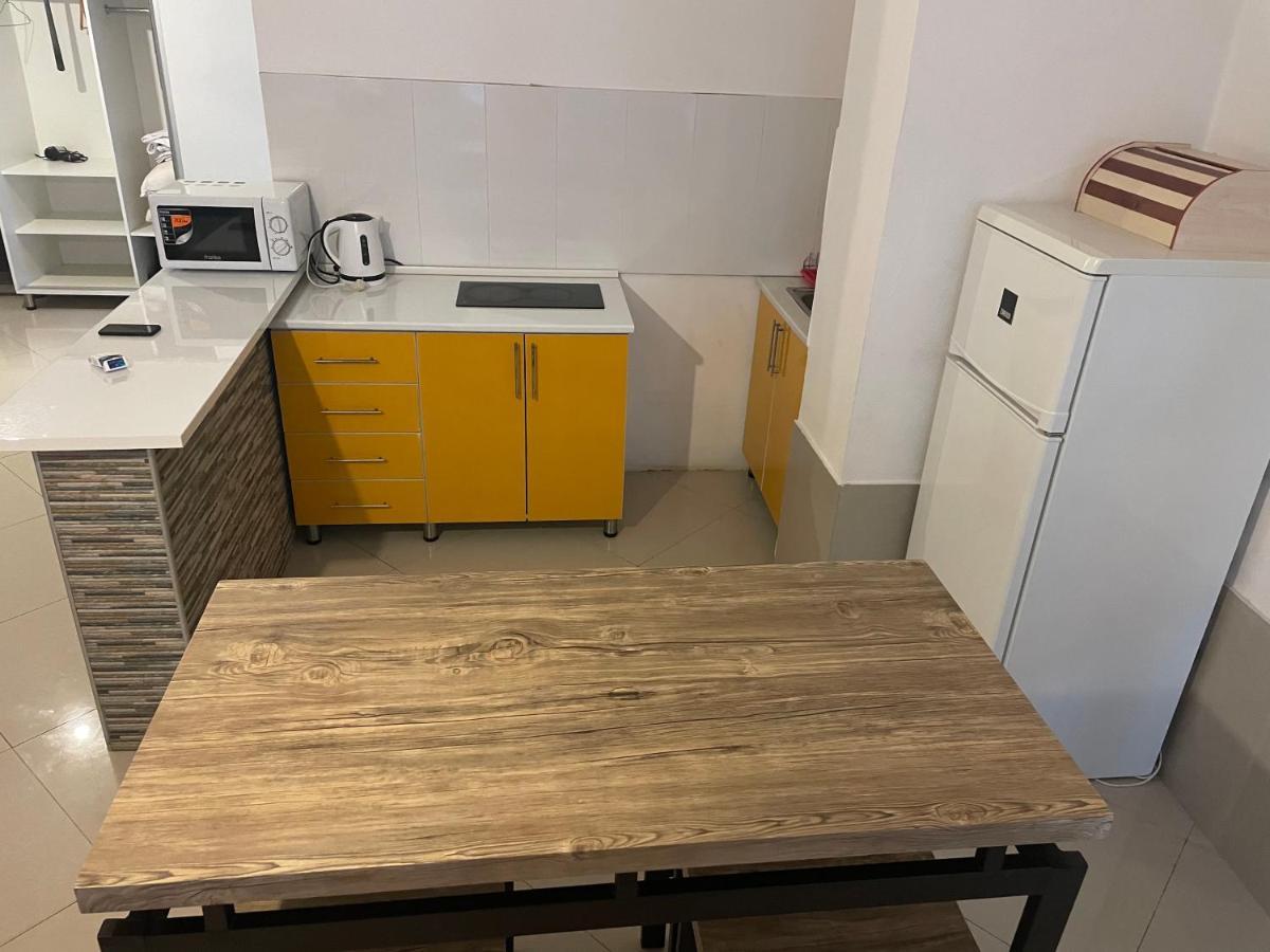 Cozy Apartment In The Center Of 바투미 외부 사진